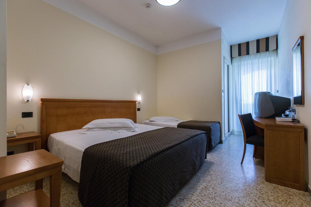 Hotel Nautilus Riccione Zewnętrze zdjęcie
